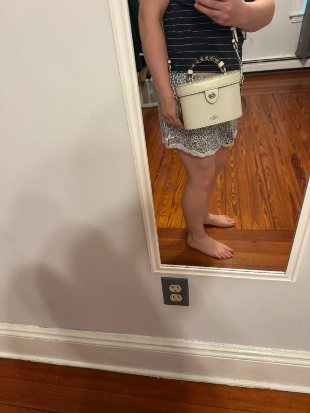 Coach Bucket Bag - Picture 9 of 9